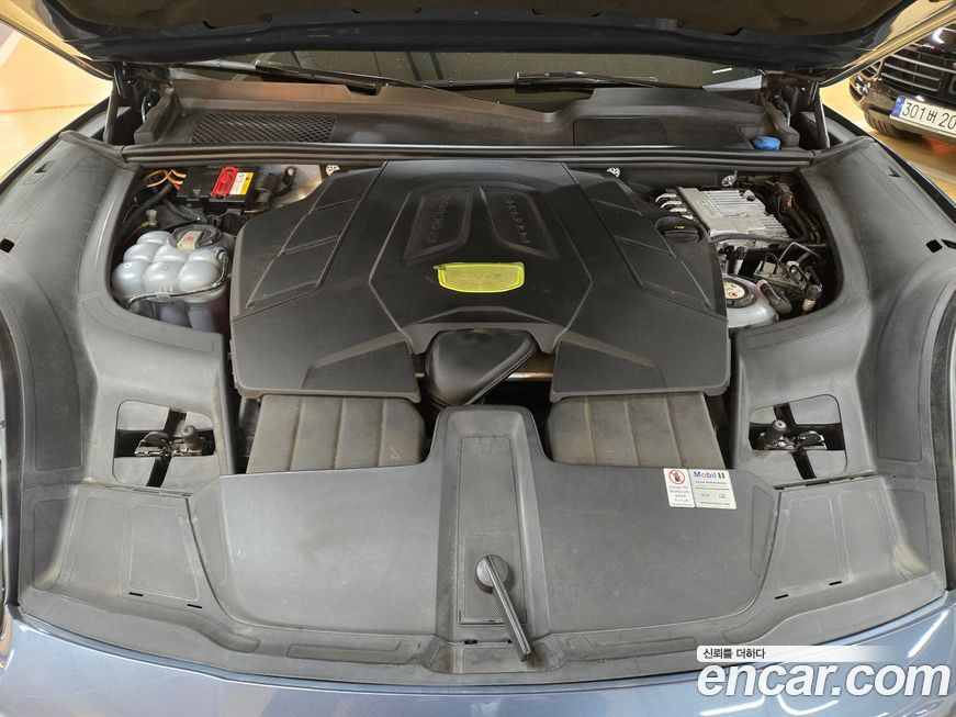 Porsche Cayenne 2020