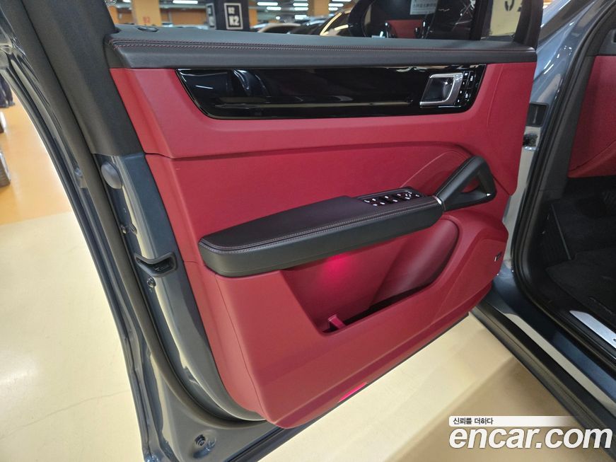 Porsche Cayenne 2020