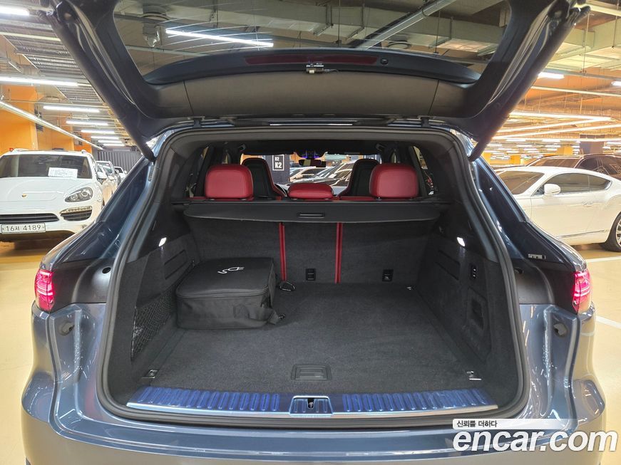 Porsche Cayenne 2020