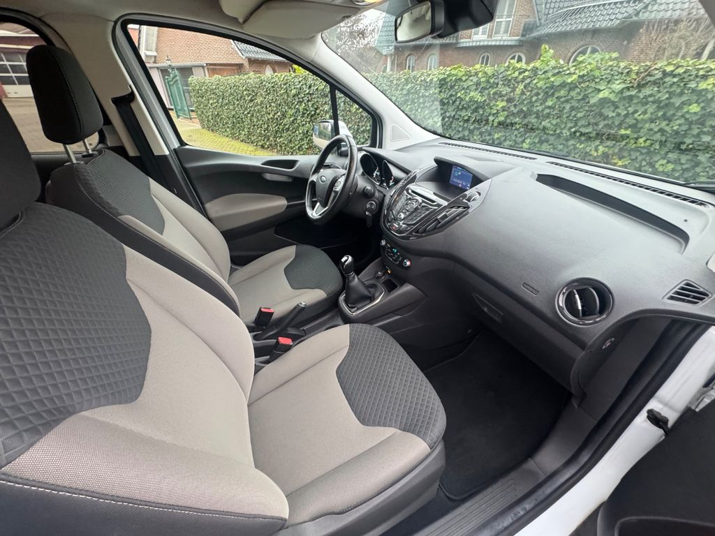 Ford Tourneo Courier 2017