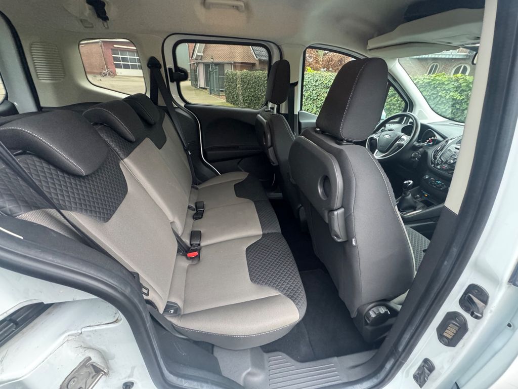 Ford Tourneo Courier 2017