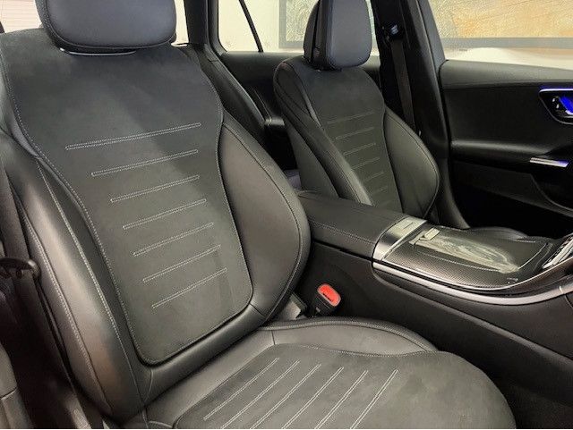 Mercedes-Benz C 300 2025