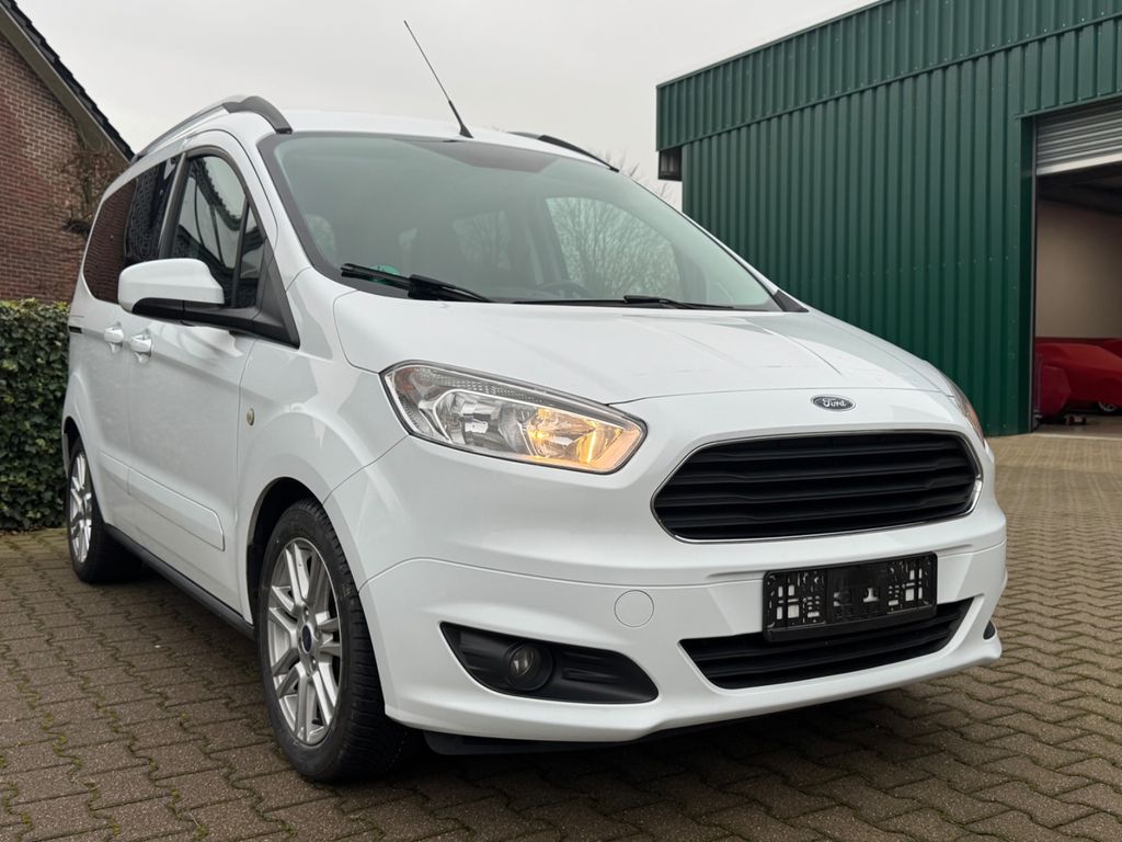 Ford Tourneo Courier 2017