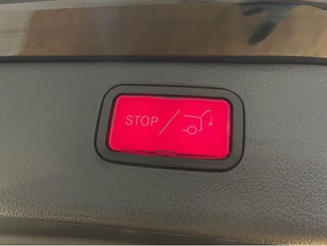 Mercedes-Benz C 300 2025