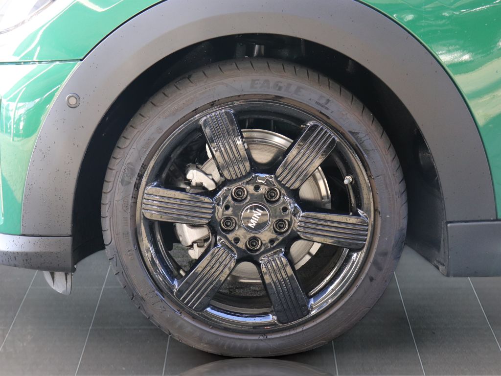 MINI Cooper Cabrio 2024
