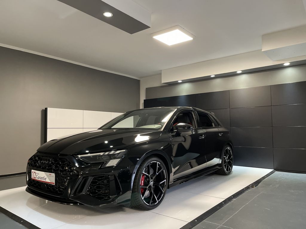 Audi RS3 2024