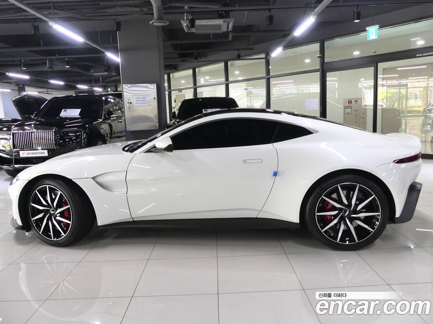 Astonmartin Vantage 2019