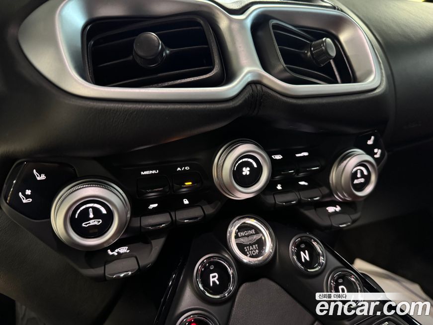 Astonmartin Vantage 2019