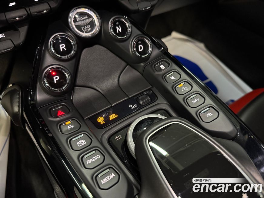 Astonmartin Vantage 2019