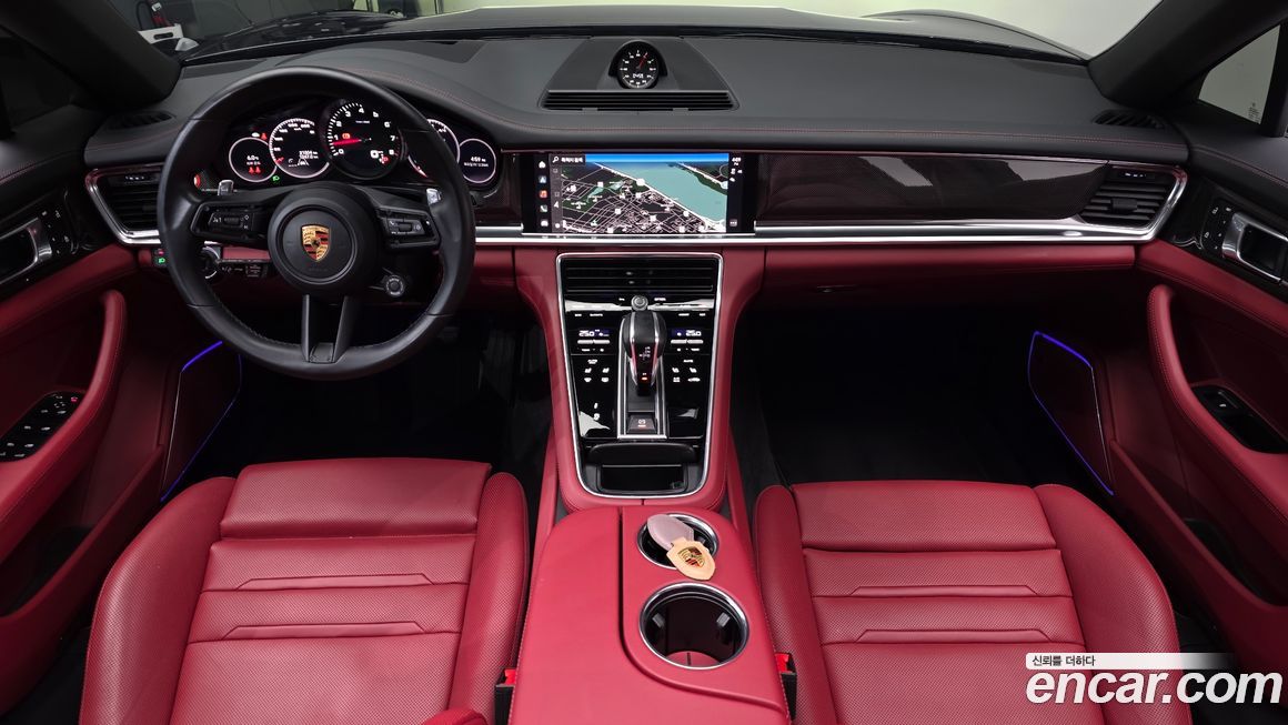 Porsche Panamera 2023