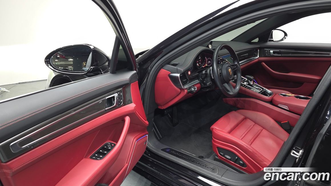 Porsche Panamera 2023