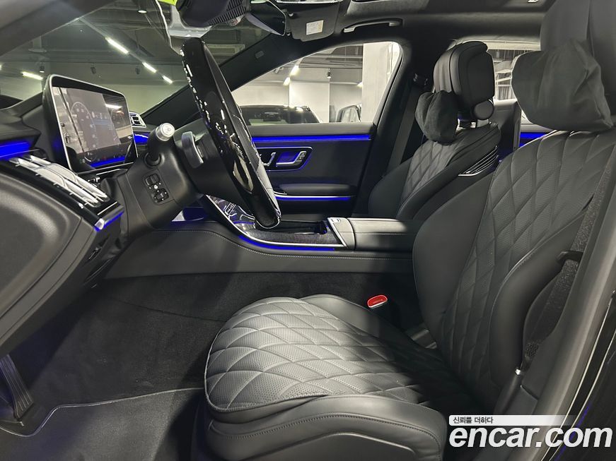 Mercedes-Benz S-Class 2024