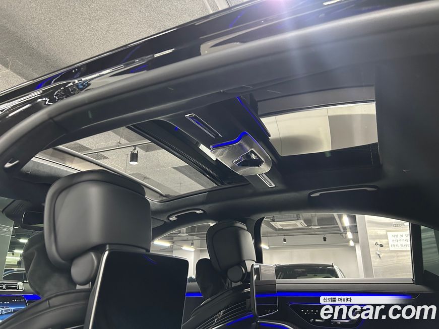 Mercedes-Benz S-Class 2024