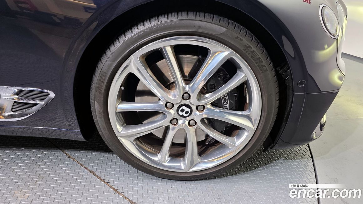 Bentley Continental 2022