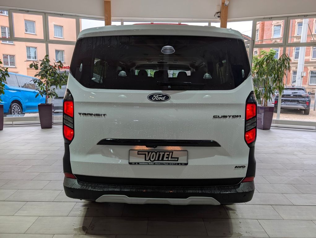 Ford Tourneo Custom 2025