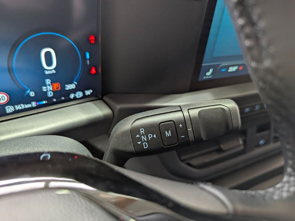 Ford Tourneo Custom 2025