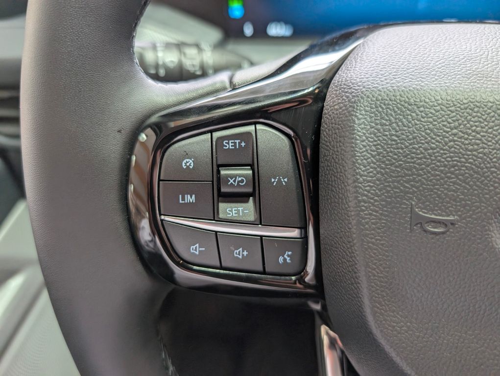 Ford Tourneo Custom 2025