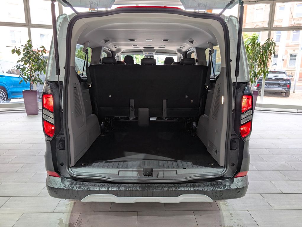 Ford Tourneo Custom 2025