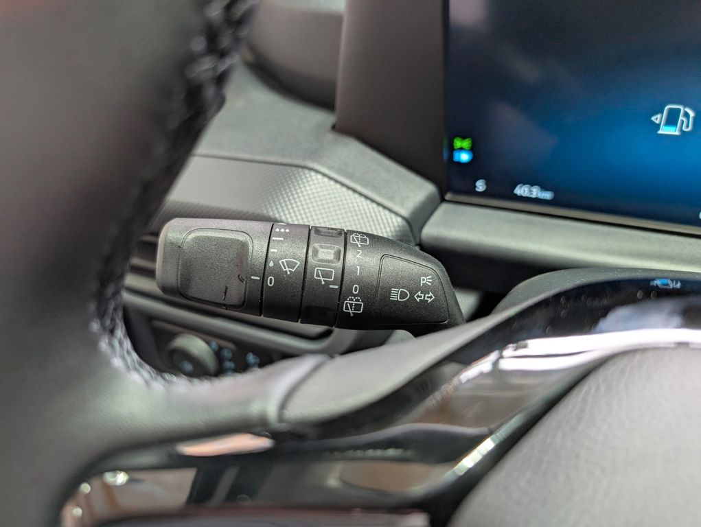 Ford Tourneo Custom 2025