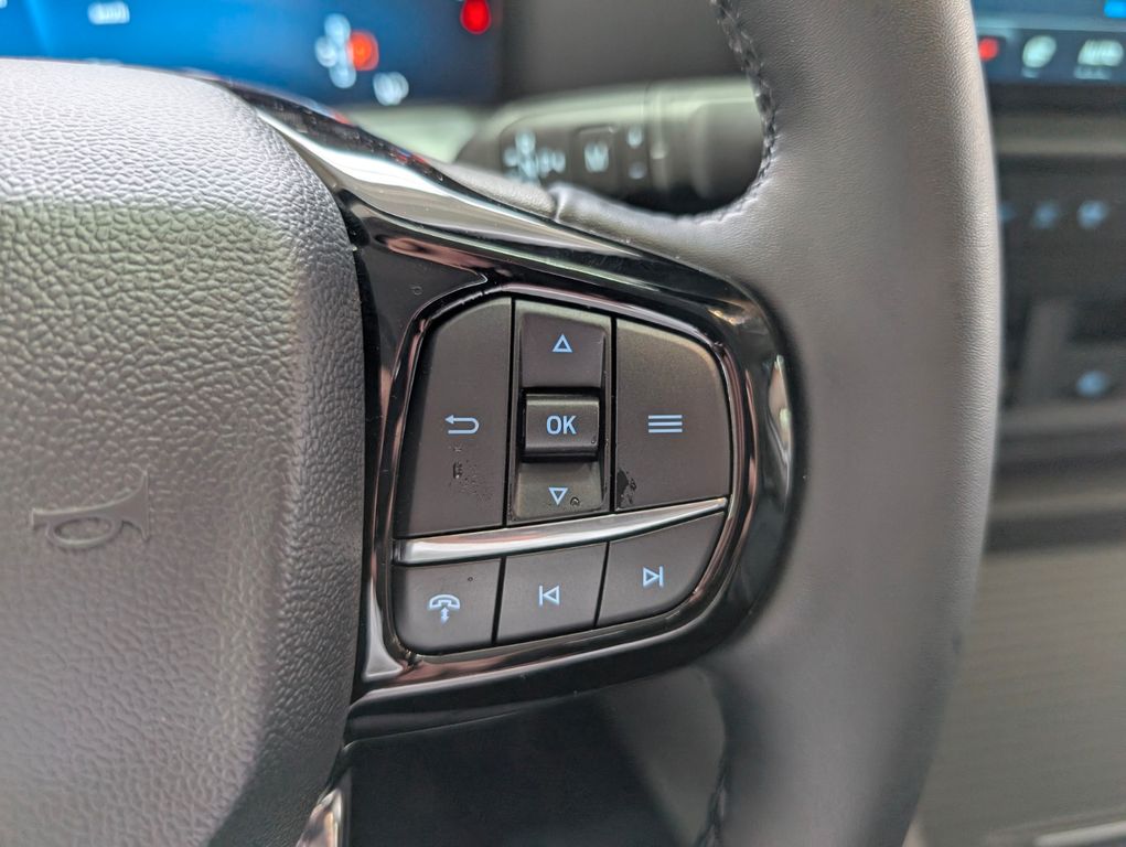 Ford Tourneo Custom 2025