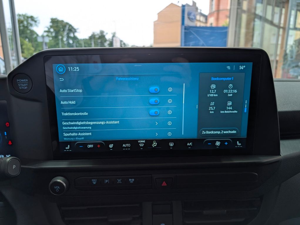 Ford Tourneo Custom 2025