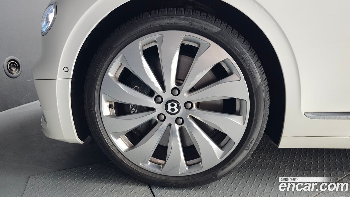 Bentley Flying Spur 2022