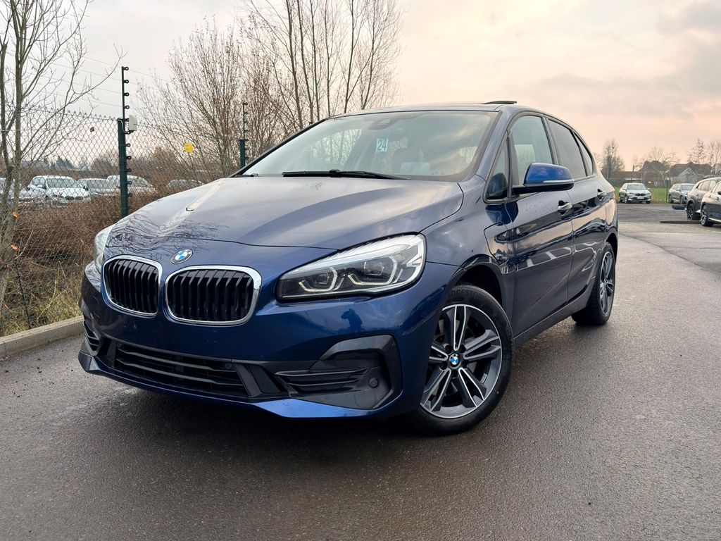 BMW 225 2021