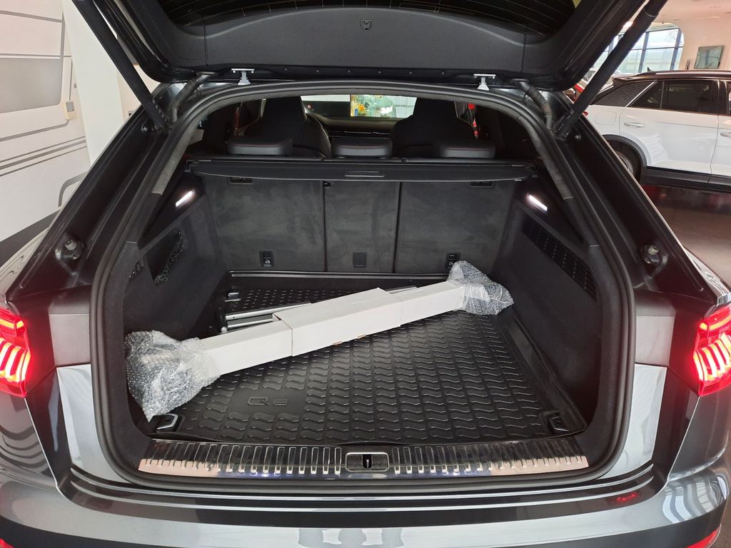 Audi SQ8 2023