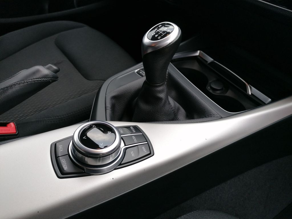 BMW 118 2018