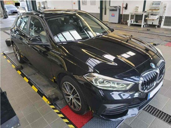 BMW 120 2022