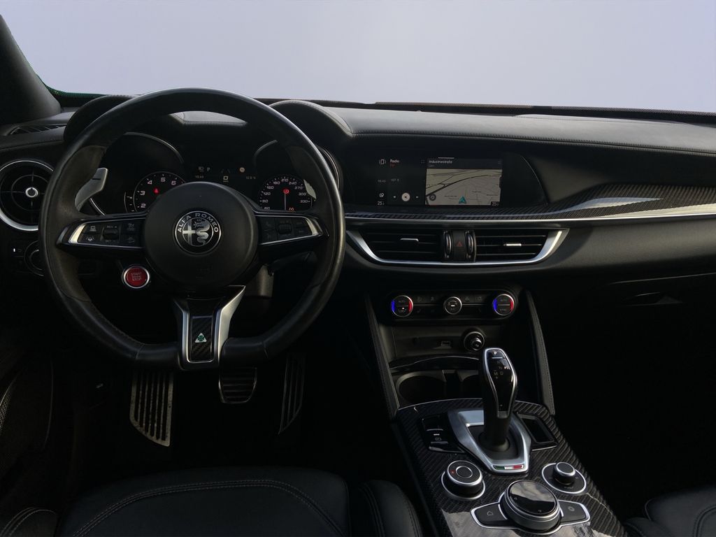 Alfa Romeo Stelvio 2022