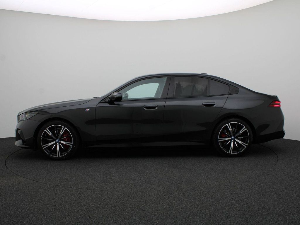 BMW i5 2025