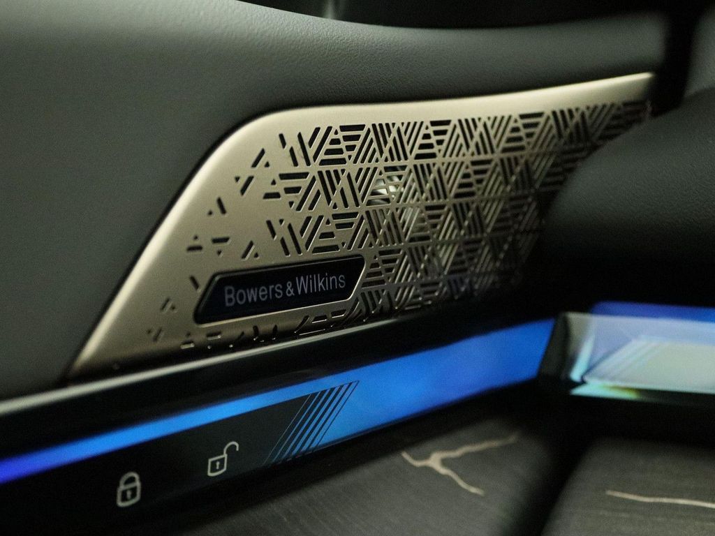BMW i5 2023