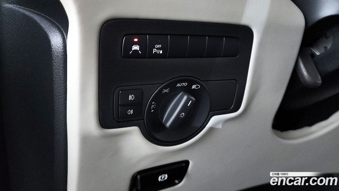 Mercedes-Benz V-Class 2020