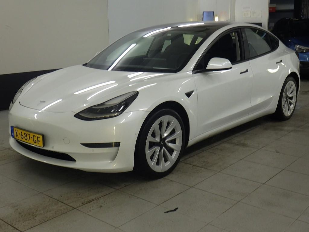 Tesla Model 3 2020