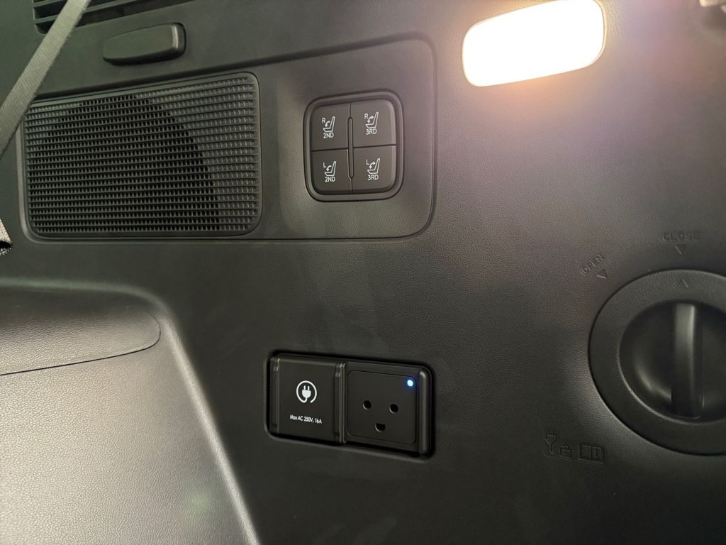 Hyundai IONIQ 9 2025