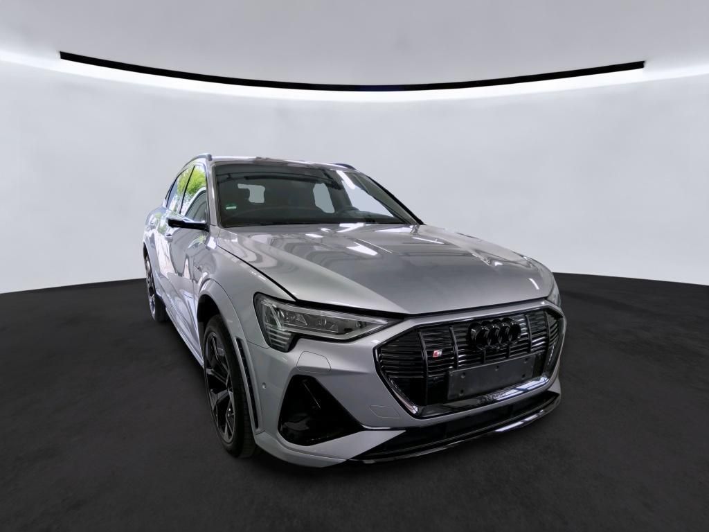 Audi e-tron 2022