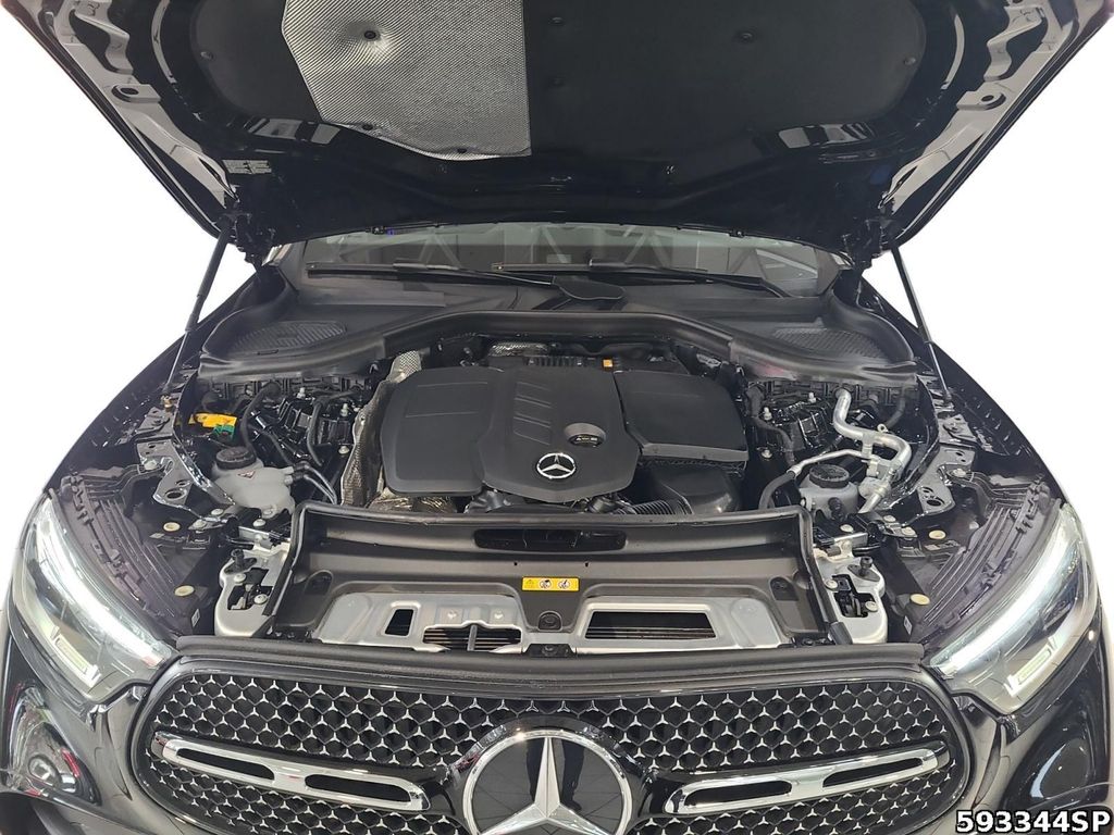 Mercedes-Benz GLC 300 2025