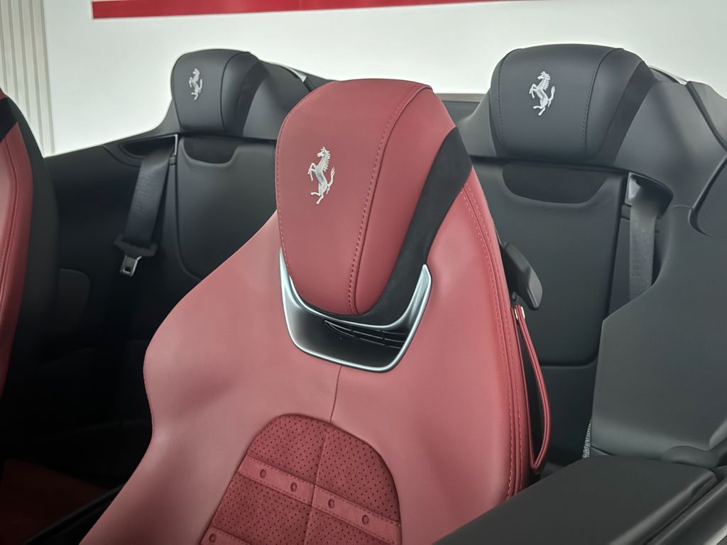 Ferrari Roma 2025