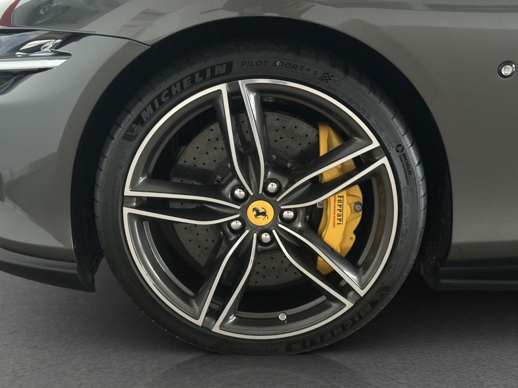 Ferrari Roma 2025