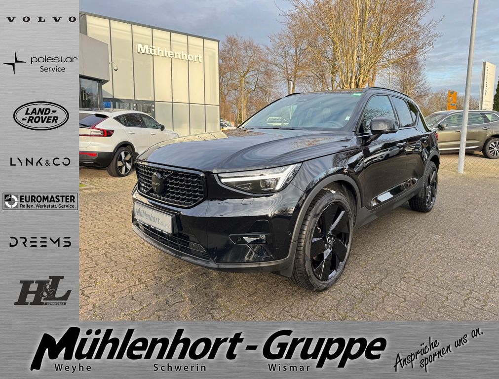 Volvo XC40 2025