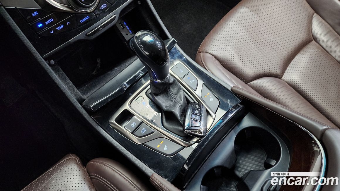 Hyundai Grandeur 2011