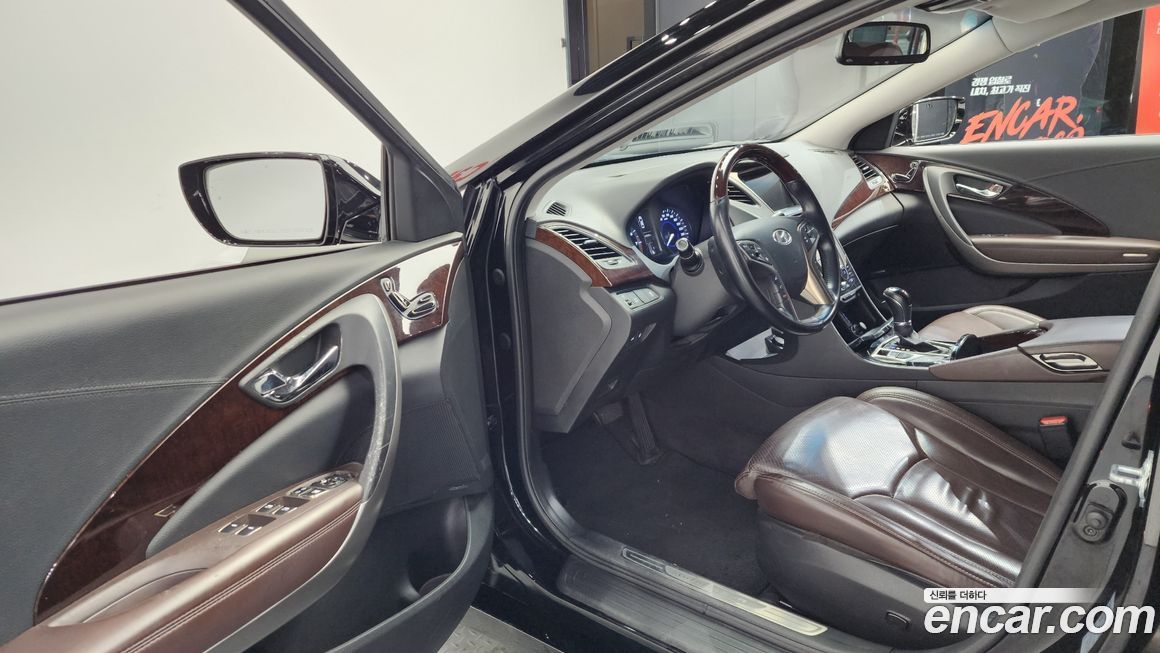 Hyundai Grandeur 2011