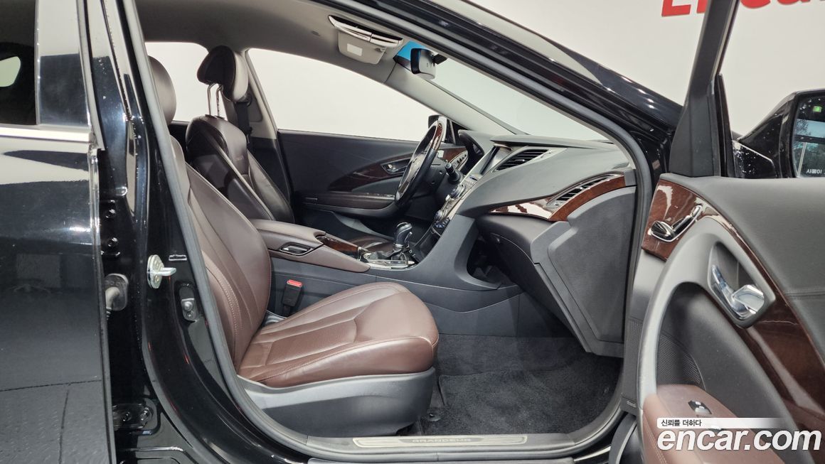 Hyundai Grandeur 2011