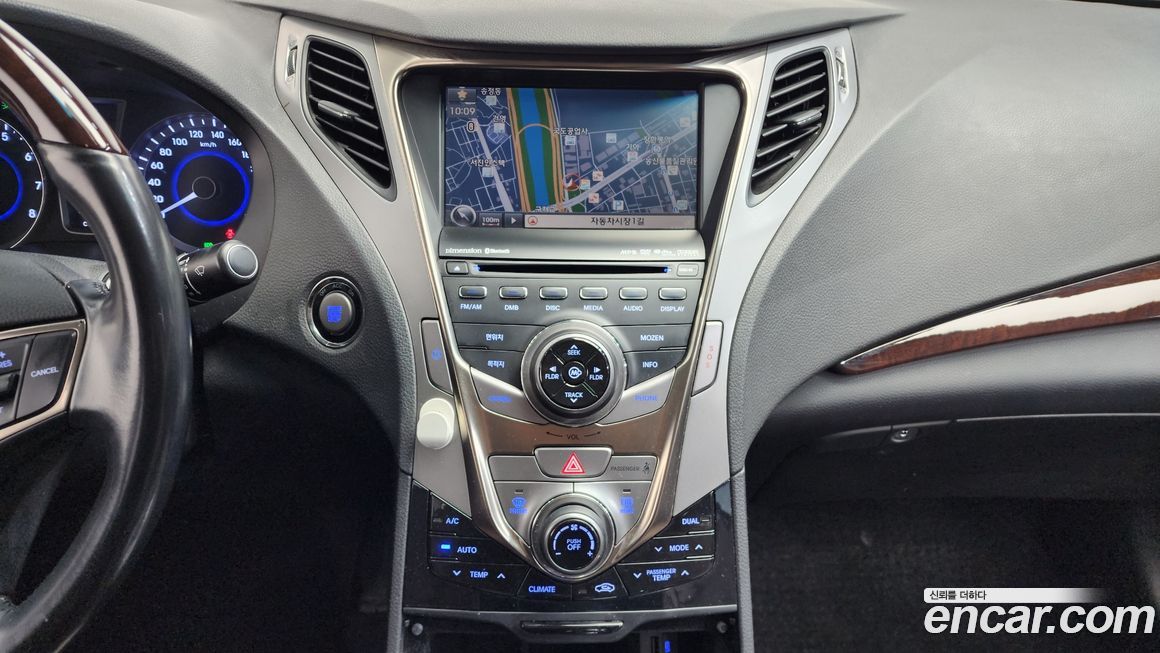 Hyundai Grandeur 2011