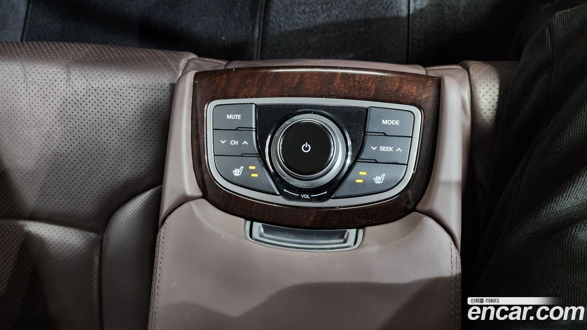 Hyundai Grandeur 2011