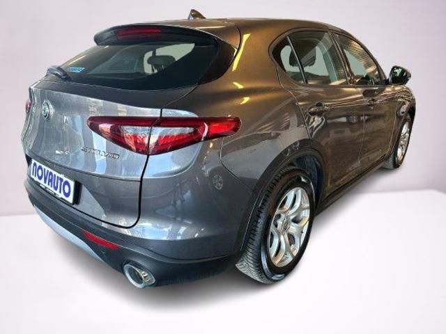 Alfa Romeo Stelvio 2020