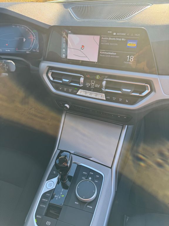 BMW 318 2022