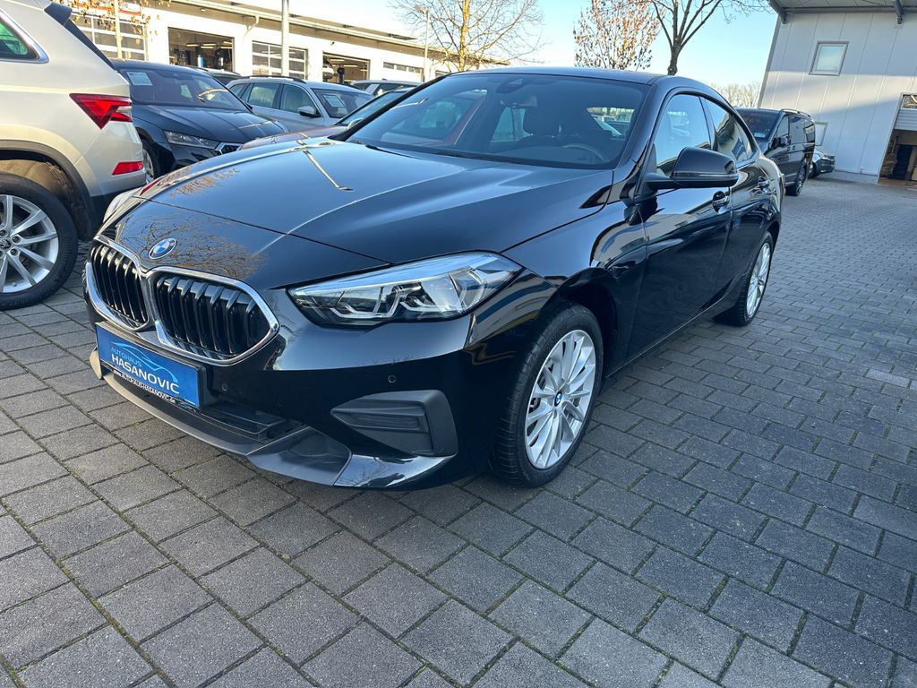 BMW 218 2021