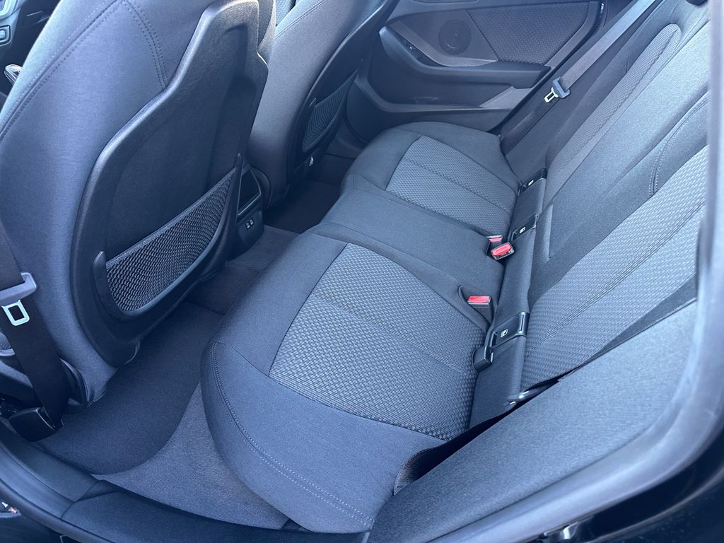 BMW 218 2021
